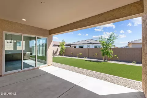 Exterior - 1021 W Ridge Rd, Apache Junction, AZ 85120 photo 1 of 2