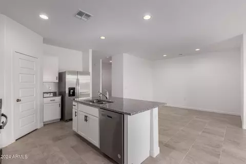 10014 S Saguaro Dr, Apache Junction, AZ 85120 photo 9