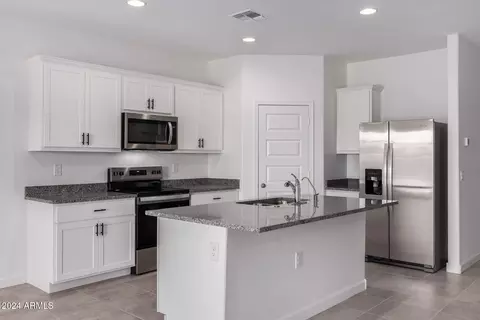 10014 S Saguaro Dr, Apache Junction, AZ 85120 photo 8
