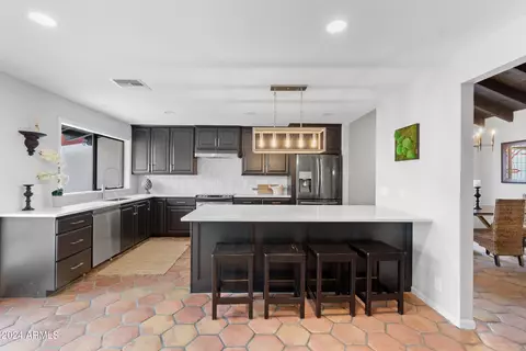 2076 E Aspen Dr, Tempe, AZ 85282 photo 11