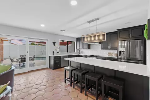 2076 E Aspen Dr, Tempe, AZ 85282 photo 9