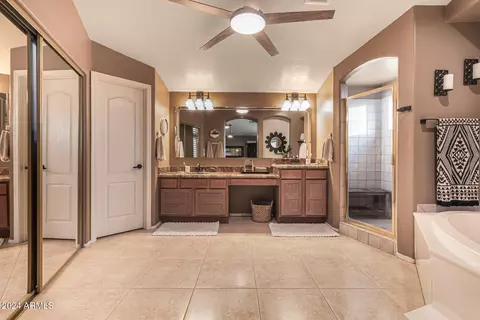 Bath - 6907 E Teton Cir, Mesa, AZ 85207 photo 5 of 8