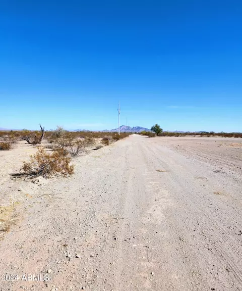0 W Pine St #-, Tonopah, AZ 85354