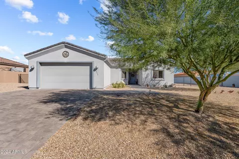 930 W Mclean Dr, Wickenburg, AZ 85390