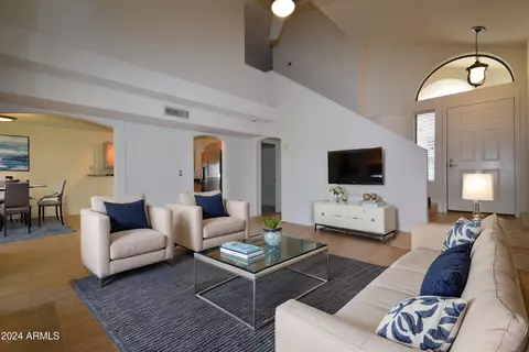 18826 N 7th Pl, Phoenix, AZ 85024 photo 2