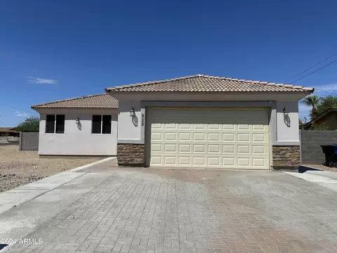 928 S 2nd St, Avondale, AZ 85323