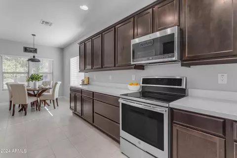 7346 S Debra Dr, Gilbert, AZ 85298 photo 4