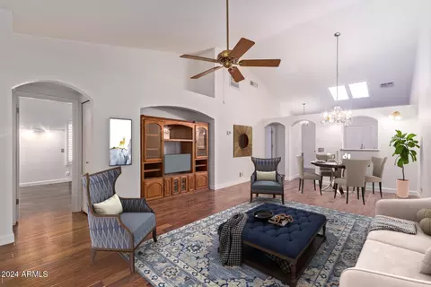 71 N Concord St, Gilbert, AZ 85234