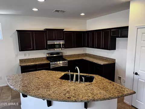 4548 E Carob Dr, Gilbert, AZ 85298 photo 9