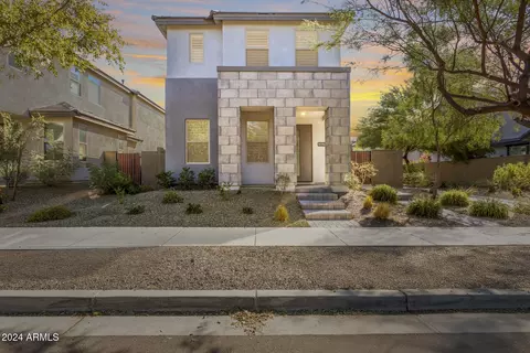 2025 W Kinfield Trl, Phoenix, AZ 85085