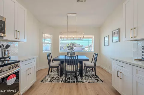 Kitchen - 11526 E Milagro Ave, Mesa, AZ 85209 photo 5 of 7