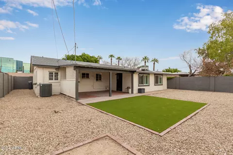 2447 E Highland Ave, Phoenix, AZ 85016 photo 28