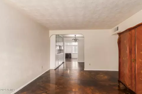 2447 E Highland Ave, Phoenix, AZ 85016 photo 7