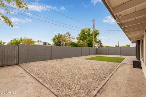 2447 E Highland Ave, Phoenix, AZ 85016 photo 26