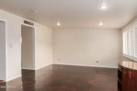 2447 E Highland Ave, Phoenix, AZ 85016 photo 10