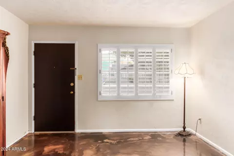 2447 E Highland Ave, Phoenix, AZ 85016 photo 4