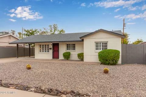 2447 E Highland Ave, Phoenix, AZ 85016 photo 3