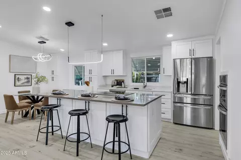 2233 E Behrend Dr #132, Phoenix, AZ 85024