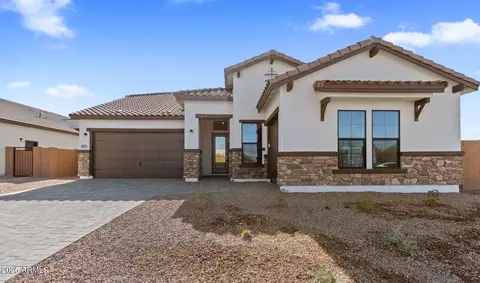 683 E Grayling Rd, San Tan Valley, AZ 85140