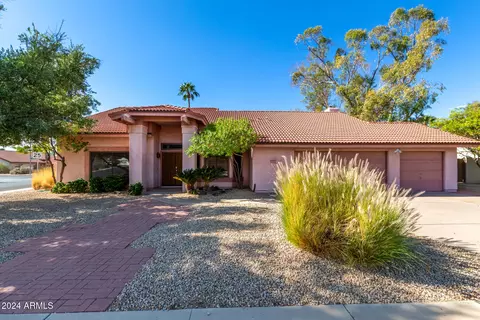 2234 N Winthrop Cir, Mesa, AZ 85213