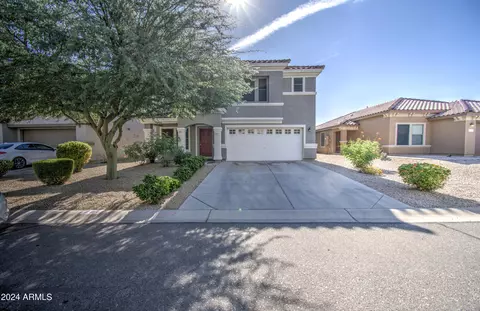 781 E Cowboy Cove Trl, San Tan Valley, AZ 85143