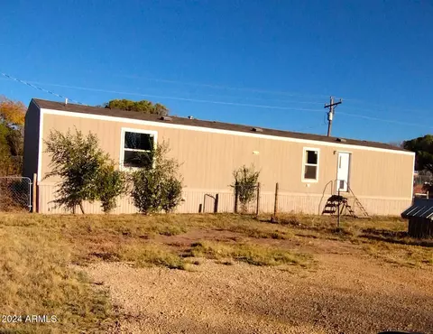 150 N 2nd St E, Saint Johns, AZ 85936