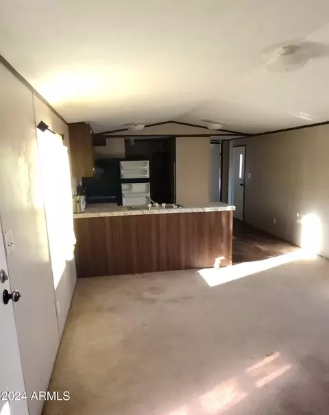 150 N 2nd St E, Saint Johns, AZ 85936 photo 7