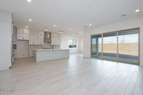1300 E Penedes Dr, Gilbert, AZ 85298 photo 8