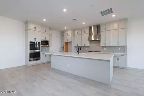 1300 E Penedes Dr, Gilbert, AZ 85298 photo 2
