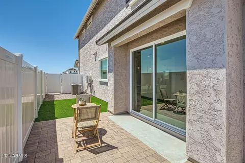 8253 E Prairie Ave, Mesa, AZ 85212 photo 3