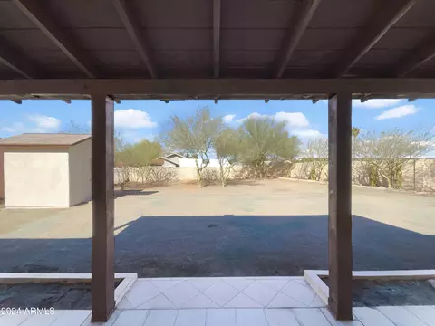 Exterior - 1424 E Saint Catherine Ave, Phoenix, AZ 85042 photo 2 of 3
