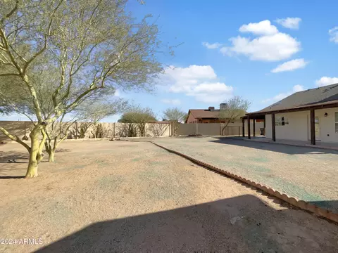 Exterior - 1424 E Saint Catherine Ave, Phoenix, AZ 85042 photo 3 of 3