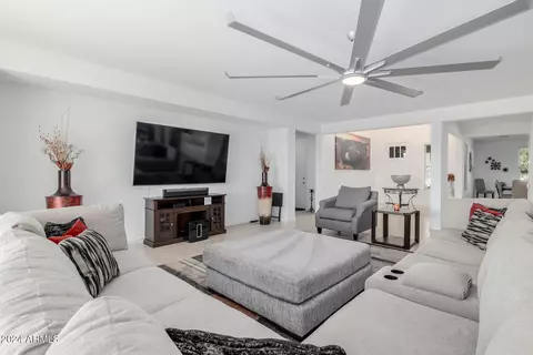 10707 E Tesla Ave, Mesa, AZ 85212 photo 4