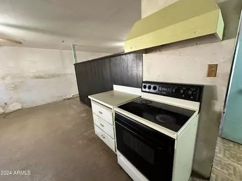 3040 N 39th Ave, Phoenix, AZ 85019 photo 8