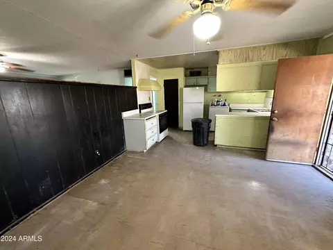 3040 N 39th Ave, Phoenix, AZ 85019 photo 6