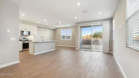 21108 N 58th Way, Phoenix, AZ 85054