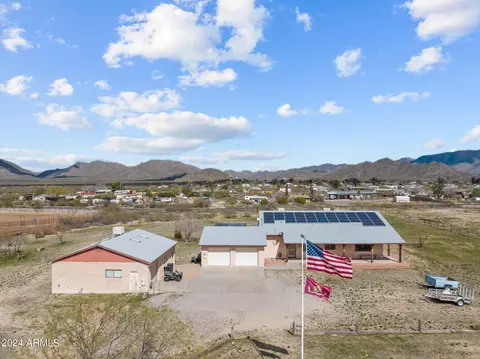 22900 W Hylton Way, Congress, AZ 85332