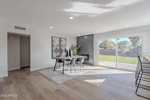 Dining - 7265 E Hillview St, Mesa, AZ 85207 photo 2 of 3