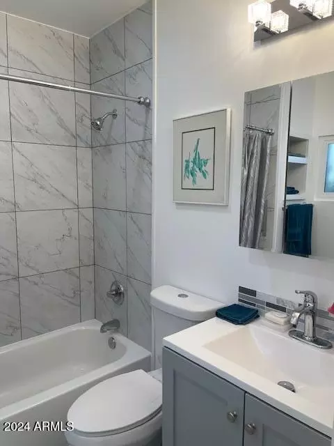 Bath - 1524 E 12th St, Douglas, AZ 85607 photo 2 of 6