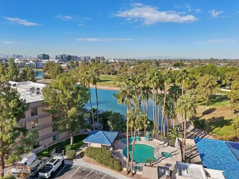 View/Area - 5122 N 31st Way #244, Phoenix, AZ 85016 photo 3 of 8