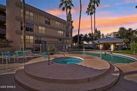 Exterior - 5122 N 31st Way #244, Phoenix, AZ 85016 photo 9 of 10