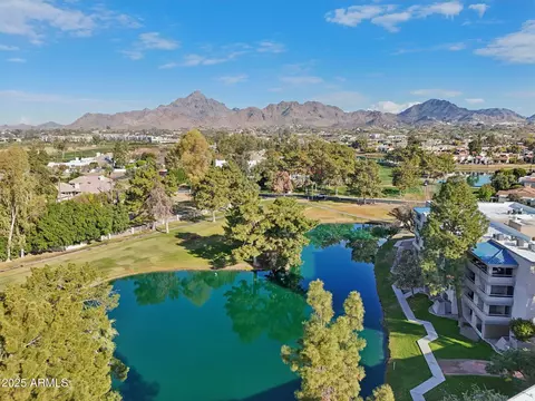 View/Area - 5122 N 31st Way #244, Phoenix, AZ 85016 photo 4 of 8