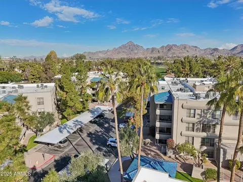 View/Area - 5122 N 31st Way #244, Phoenix, AZ 85016 photo 6 of 8