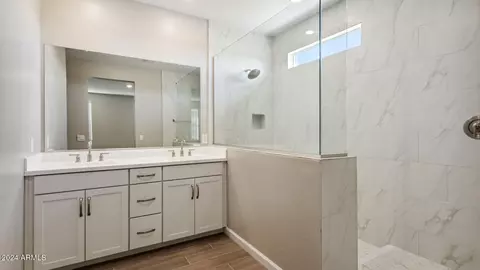 Bath - 5825 E Ringtail Way, Phoenix, AZ 85054 photo 3 of 3