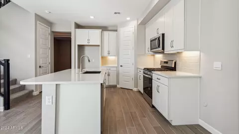 Kitchen - 5825 E Ringtail Way, Phoenix, AZ 85054 photo 1 of 2