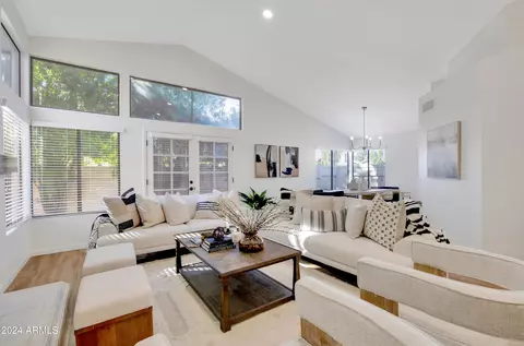 8874 S Grandview Dr, Tempe, AZ 85284