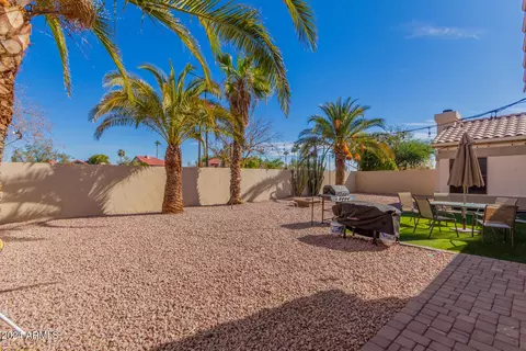 243 S Tiago Dr, Gilbert, AZ 85233 photo 32