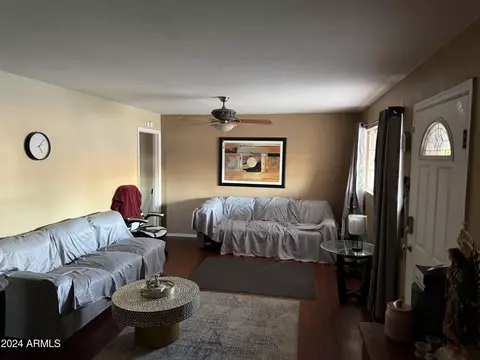 405 E Orchid Ln, Phoenix, AZ 85020 photo 3