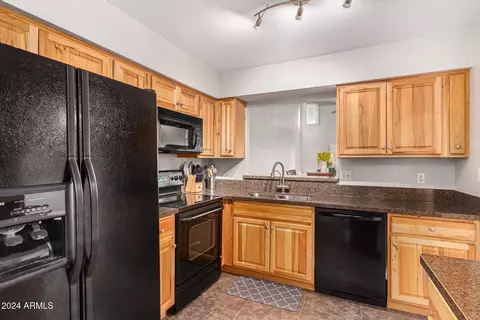 1207 E Bluebell Ln, Tempe, AZ 85288