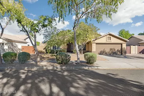 901 S Evergreen St, Chandler, AZ 85225